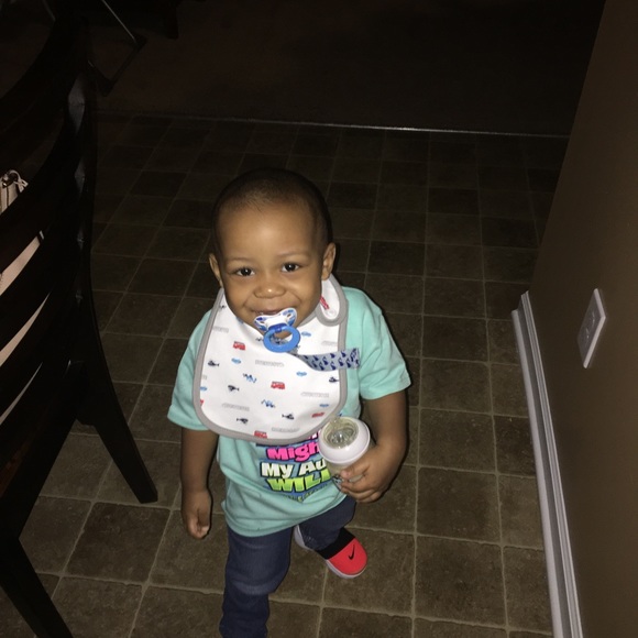 Meet your Posher, Kelli - Picture 2 of 2